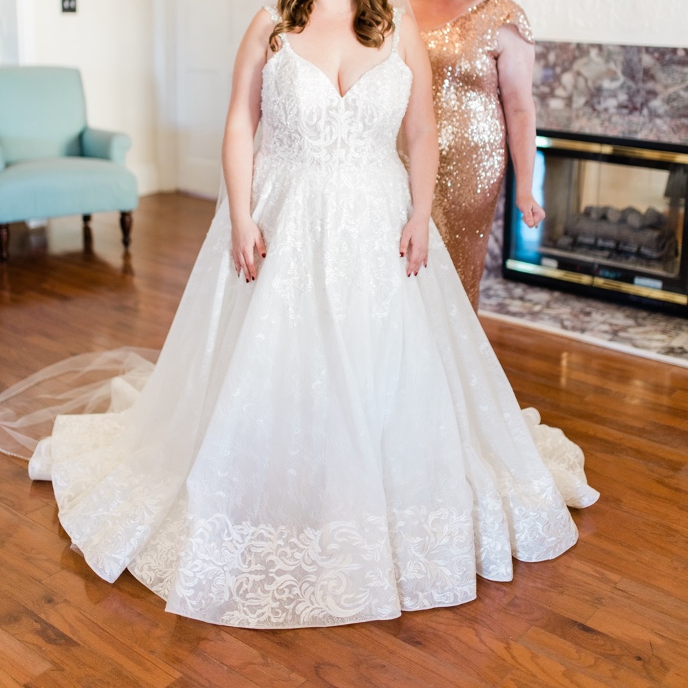 Allure Wedding Dress Style C454